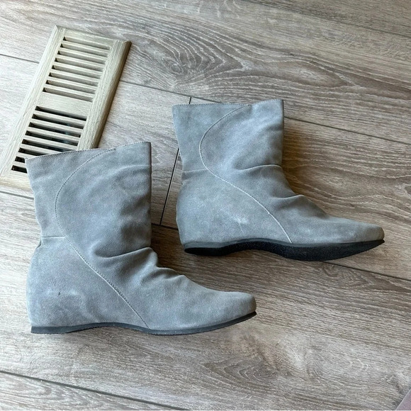 Gossip Suede Slouch Hidden Heel Boots - Picture 7 of 13